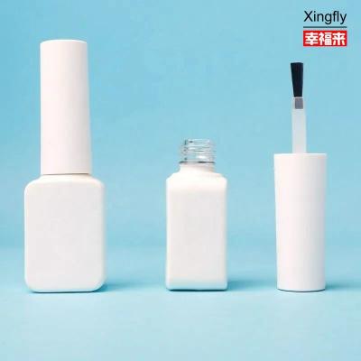 China Vidrio redondo 8 ml Botella de gel con cepillo y tapa en venta