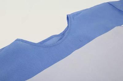 China AAMI nivelam o vestido cirúrgico azul de 2 padrões impermeável à venda