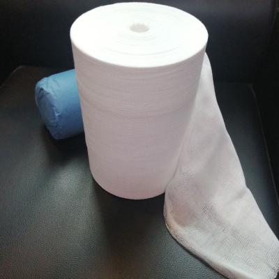 China 4-Ply Soft Medical Gauze Rolls for Hospitals and Clinics for sale
