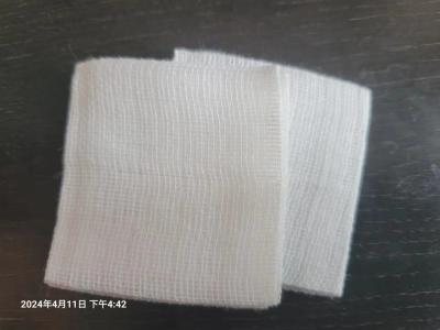 China 7.5*7.5 Medical Gauze Swab with High Absorbency and EO Sterilization Treatment en venta