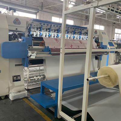 China A maquinaria industrial 1000rpm automatizou o ponto de corrente estofando da máquina para as edredões à venda
