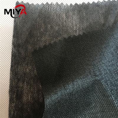 Chine Tissu 100% de interlignage non tissé de polyester 100cm 25-100gsm à vendre