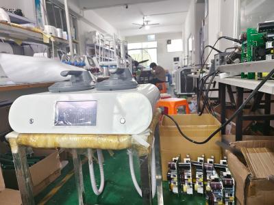 Chine Machine de sculpture EMS à double poignée de 5000 W pour stimulation électromagnétique musculaire à vendre