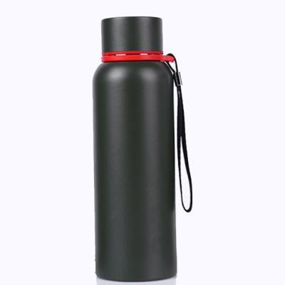 China 700ml Double Wall 18/8 Stainless Steel Thermal Screw Lid  Water Bottle Tumbler Car Travel Flask for sale