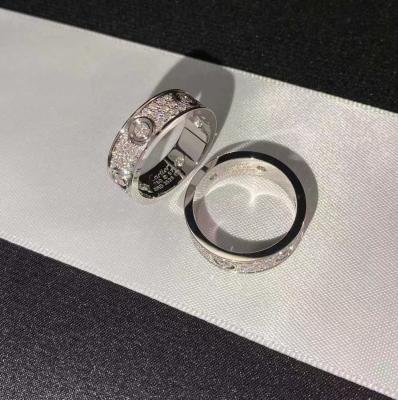 China Oro blanco unisex redondo Diamond Ring Clarity Mirror Quality Brand en venta