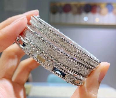 China Round Cut Luxury Diamond Jewelry 18k Gold VCA Diamond Bracelet for sale