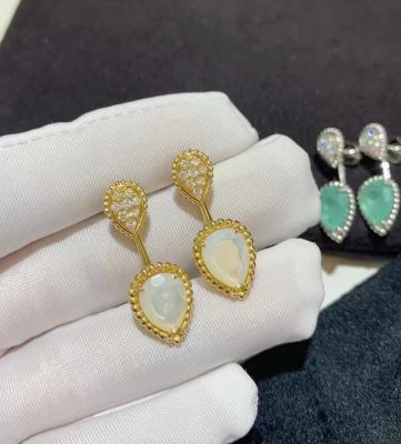 China Timeless Luxury 18K Gold Diamond Earrings Sparkle Perfect Gift for sale