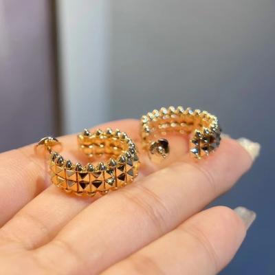 China ODM de encargo accesorio pulido único del OEM de la joyería de la marca de la joyería del oro 18K en venta