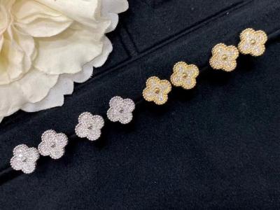 China Compradores modernos de Van Cleef Jewelry For B2B de los pendientes tamaño pequeño del oro amarillo 18K en venta