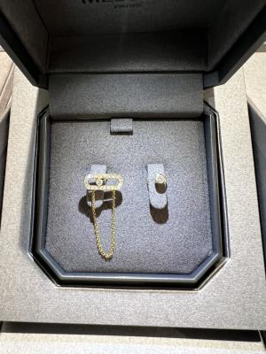 China Round Stone Shape 18K Gold Diamond Earrings Custom Jewelry in USA for sale