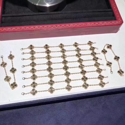 Cina van cleef & gioielli dei arpels da vendere Van Cleef Jewelry magnifico, 18K oro giallo Alhambra Bracelet d'annata in vendita