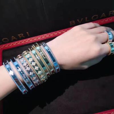 China van cleef costume jewelry Solid 18K Rose Gold Van Cleef Jewelry / Signature Bracelet Medium Model For Women for sale