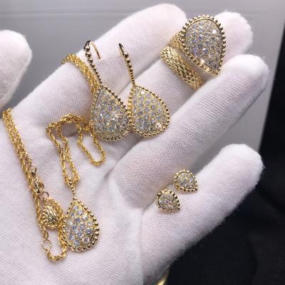 中国 蛇BOHÈMEのイエロー・ゴールドのの上限の個人的な注文の宝石類のネックレス 販売のため