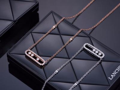 China Satteln Sie keinen Weißgold-hängenden Halskette messika Schmuckverkauf des Edelstein-18K zu verkaufen