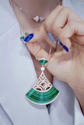 China brand jewelry wholesale    Necklace Clone the same gold diamond as the brand jewelry factory à venda