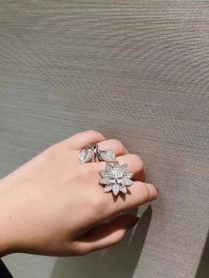 China Van Cleef & Arpels diamond ring Luxury engagement ring luxury jewelry armoire en venta