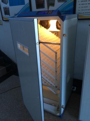 China 500 1000 5000 Handelswachtel-Ei-Brutkasten mit Turner Automatic Hatching Machine zu verkaufen