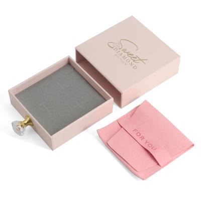 中国 習慣はPackigingのためのピンクのブレスレットのサテンの宝石箱の小さいブローチのギフト用の箱を印刷した 販売のため