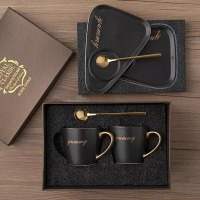 China Caja de regalo de cerámica libre impresa aduana de las tazas de café de la caja de regalo del sistema de la taza del diseño en venta