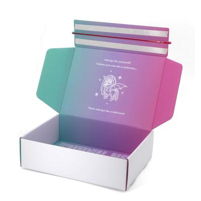 China Caixa de transporte ondulada gradiente personalizada caixa de roupas masculinas caixa de embalagem de capuz para moletons à venda