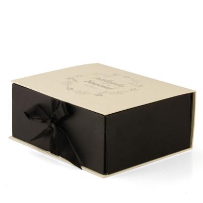 China Handmade Paper Gift Box With Ribbon Closure Custom Logo Eco Friendly for sale