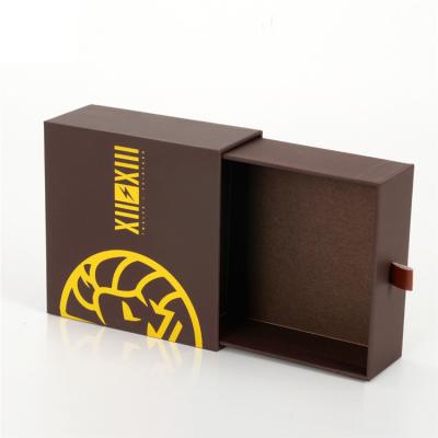 China Kleine Papierluxusgeschenkbox aufbereitetes handgemachtes mit der kundenspezifischen Folie, die Logo stempelt zu verkaufen