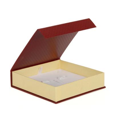 China Custom Logo Flip Top Gift Boxes With Magnetic Catch , Jewelry Packaging Box for sale