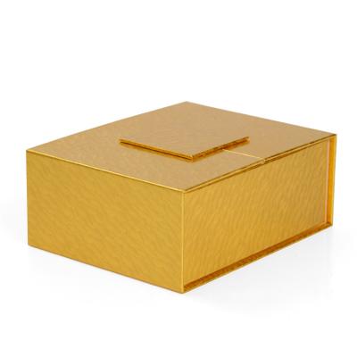 China Gold Magnetic Closure Gift Box , Rectangle Flip Top Gift Boxes With Magnetic Catch for sale