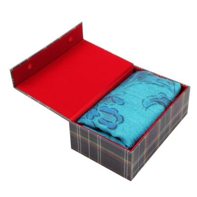 China Custom Luxury Scarf Gift Box Packaging / Silk Scarf Box With Magnetic for sale