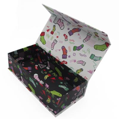 China Custom Printing Luxury Magnetic Closure Socks Packaging Gift Box for sale