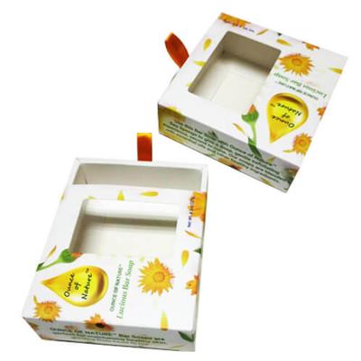 Chine Le papier imprimé fait sur commande a découpé des boîtes avec des matrices de savon pour le savon fait à la maison à vendre
