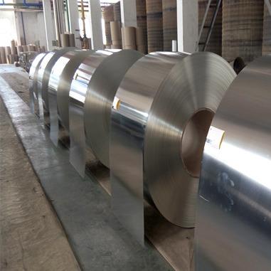 China Espessura 0,3-3,0 mm Bobina de aço galvanizado em relevo 3-8 toneladas Superfície brilhante à venda