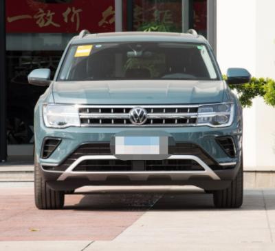 Chine camions commerciaux résistants FAW J6L de tracteur de 240Hp 5690mm Sinotruk à vendre