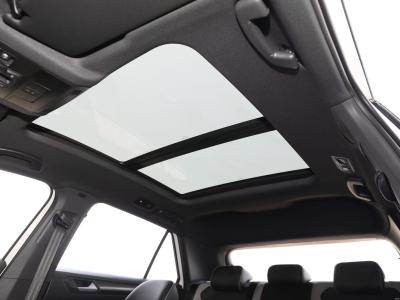 China Volkswagen T ROC 2025 Carro Branco 5 Portas 5 Assentos SUV 1.5T Edição Combustível a gasolina à venda