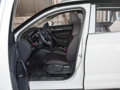 중국 코믹 GT 1.5L 에디션 프리미엄 버전 가솔린 자동차 소형 SUV 109 hp L4 열 수 있는 파노라마 자외선 지붕 판매용