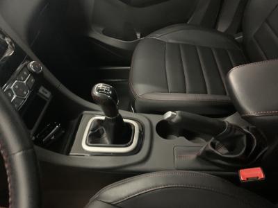 Cina Automobili del compatto MPV della seconda mano 156HP, 45L serbatoio di combustibile sette Seater MPV in vendita