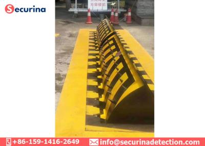 China Traffic Barrier Security Automatic Road Blocker Barricade Machine With Hydraulic Control System for sale