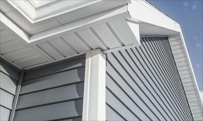 China Tabla de revestimiento de PVC UPVC resistente a los rayos UV Tabla de revestimiento de plástico para pared exterior en venta