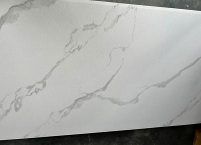 China Hoja de laminado de mármol blanco decorativo para el panel de techo - ancho 1,22m-2,44m en venta