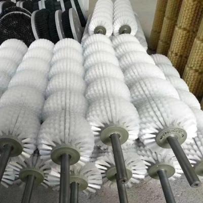 China Metal Shaft Industrial Roller Brush Nylon Wire Wear Resistant For Cleaning for sale