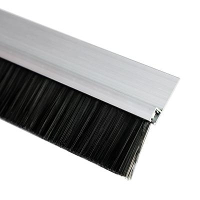 中国 Aluminium Holder Nylon Bristle Interior Door Bottom Seal Brush 販売のため