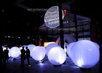 China Diodo emissor de luz inflável da decoração da iluminação da esfera, iluminação inteligente colorida da decoração do evento à venda