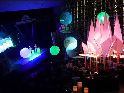 Chine diamètre gonflable du ballon 63ft d'ampoule de 96w LED pour la décoration d'événements à vendre