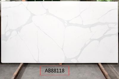 Κίνα Γυαλισμένη άσπρη πλάκα Stone χαλαζία Calacata για την κουζίνα worktops 3200*1600mm προς πώληση