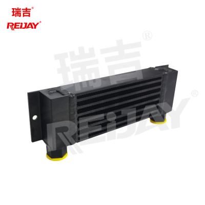 China High Efficiency Hydraulic Oil Cooler APM Engineering Machinery Radiator for sale