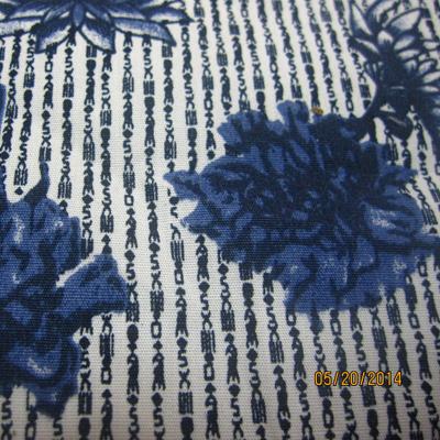 China Poplin Pattern Floral Print Shirt Fabrics 100gsm 65% Poly 35% Cotton for sale