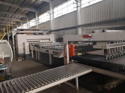 China Cadena de producción acanalada usada de la cartulina de la máquina de la fabricación de cajas de la eficacia alta en venta