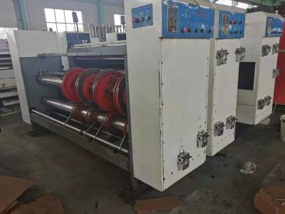 China 2700 / 480 zwei Drucker Slotter Die Cutter des Farbkarton-220V Flexo zu verkaufen