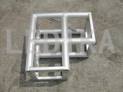 中国 カスタマイズされたアルミニウム正方形のトラスはコーナー 2 の方法直角の角を区分します 販売のため