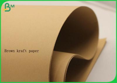 China Rollo de encargo 400GSM del papel de Brown Kraft del tamaño para hacer el papel de la envoltura del regalo en venta